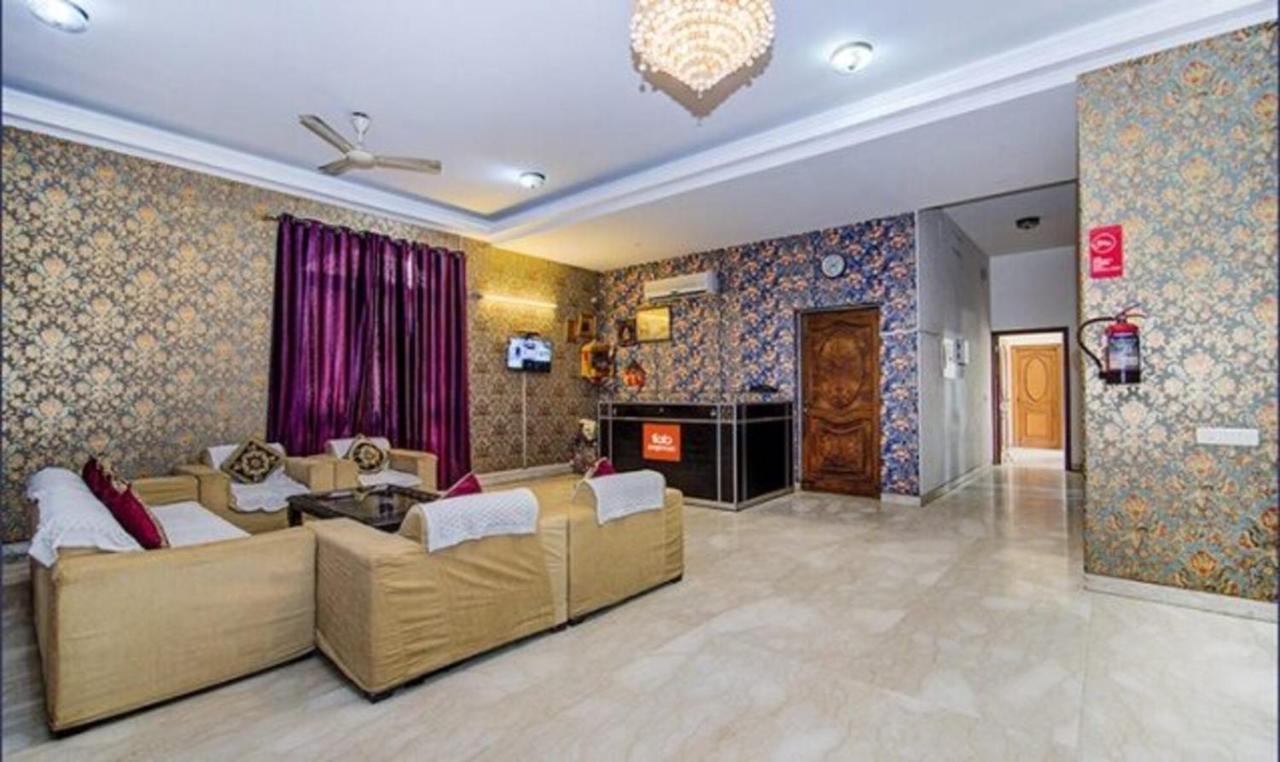 فندق Fabexpress Ashray نويدا المظهر الخارجي الصورة